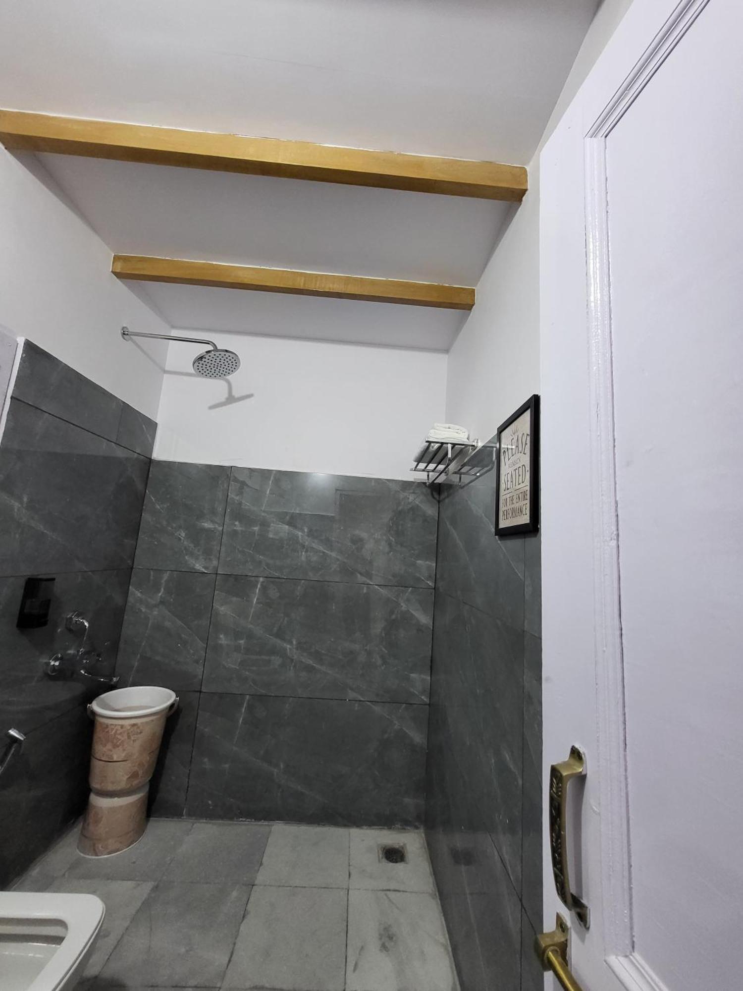 Rainbow Resorts Solan Quarto foto